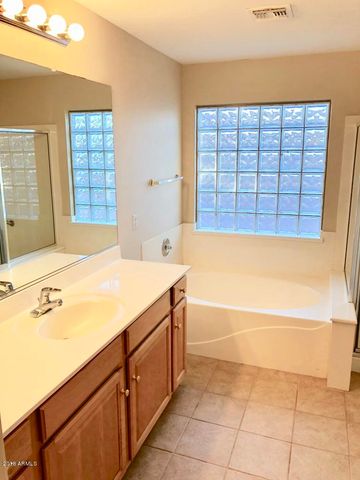 4166 E Sundance Avenue, Gilbert, AZ 85297