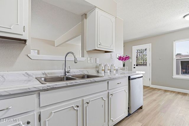 1503 OPOSSUM Circle, Horizon City, TX 79928