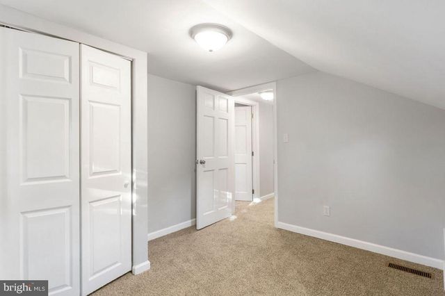 304 W HIGH ST, New Oxford, PA 17350