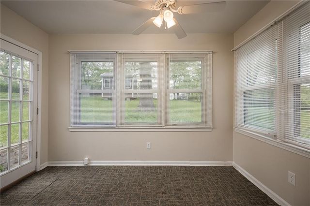 111 WALLER Avenue, Excelsior Springs, MO 64024