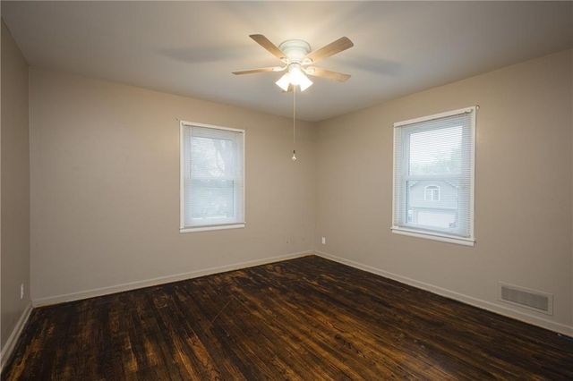 111 WALLER Avenue, Excelsior Springs, MO 64024