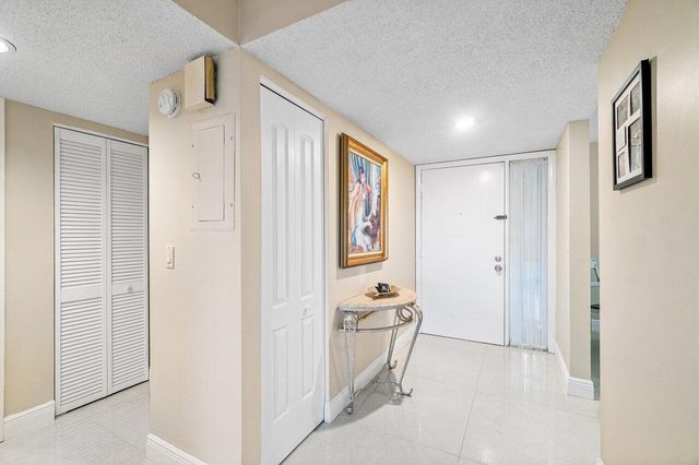 5771 FAIRWAY PARK Court 103, Boynton Beach, FL 33437