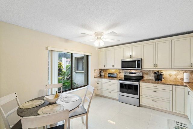 5771 FAIRWAY PARK Court 103, Boynton Beach, FL 33437