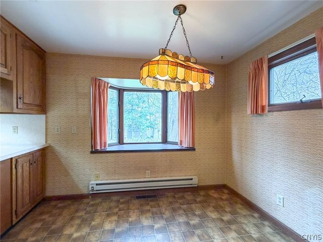 12 Windsor Terrace, New Hartford, NY 13501