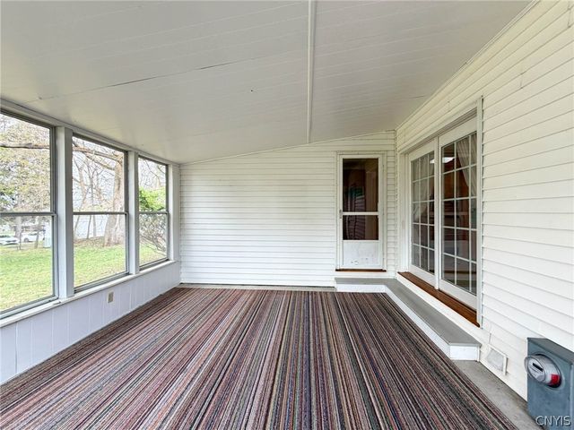 12 Windsor Terrace, New Hartford, NY 13501