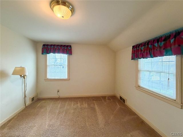 12 Windsor Terrace, New Hartford, NY 13501