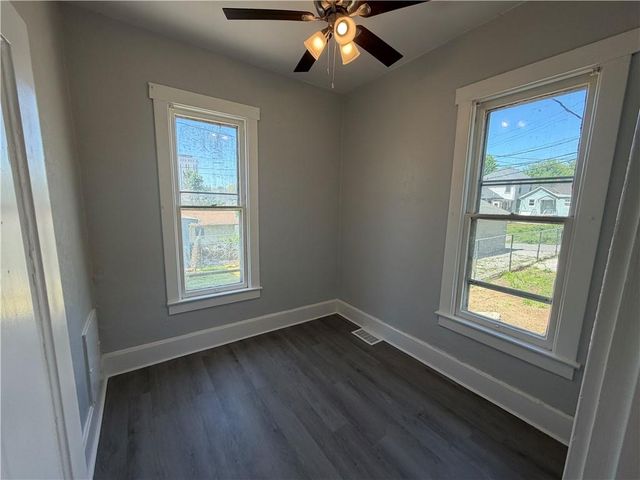 518 Barnett Avenue, Kansas City, KS 66101