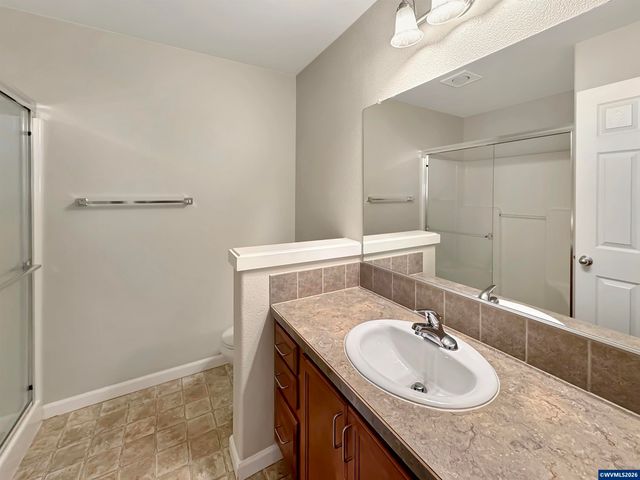 4074 Aden Pl NE, Salem, OR 97305