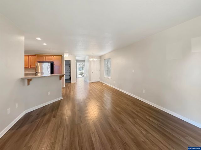 4074 Aden Pl NE, Salem, OR 97305