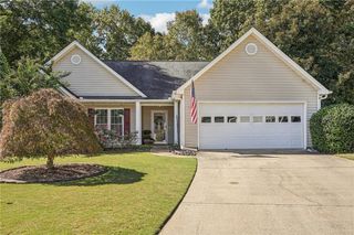 5734 Harthorn Park Place, Sugar Hill, GA 30518