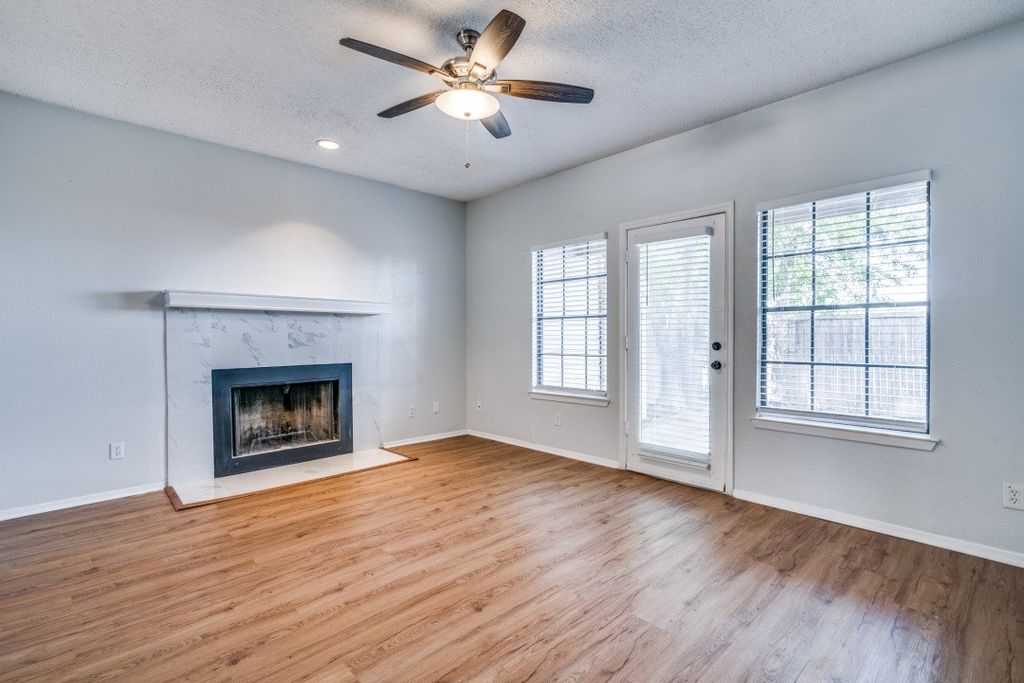 3635 Garden Brook Drive 10100, Farmers Branch, TX 75234