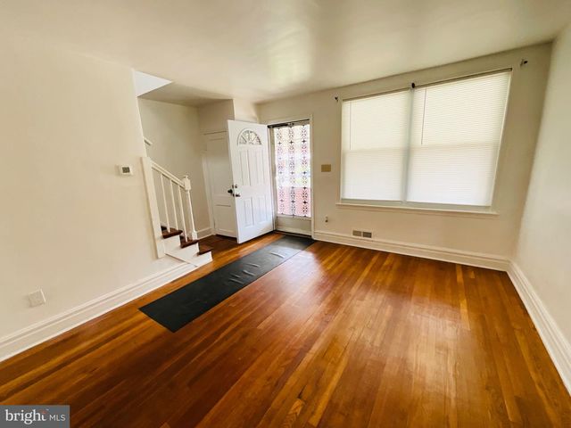 3018 E LARUE SQ E, Baltimore, MD 21225