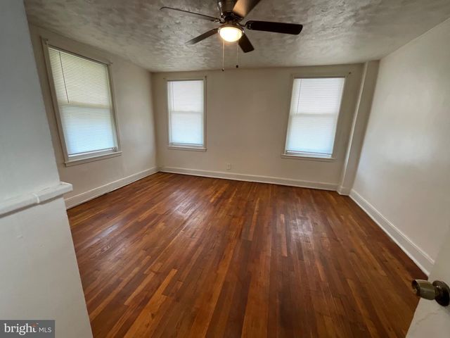 3018 E LARUE SQ E, Baltimore, MD 21225