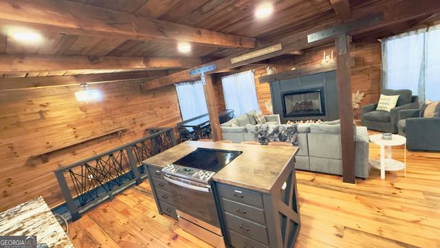 325 PETTIT RIDGE Road, Ellijay, GA 30536