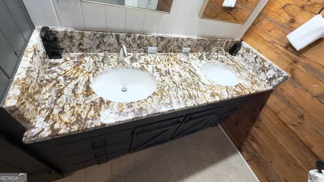 325 PETTIT RIDGE Road, Ellijay, GA 30536