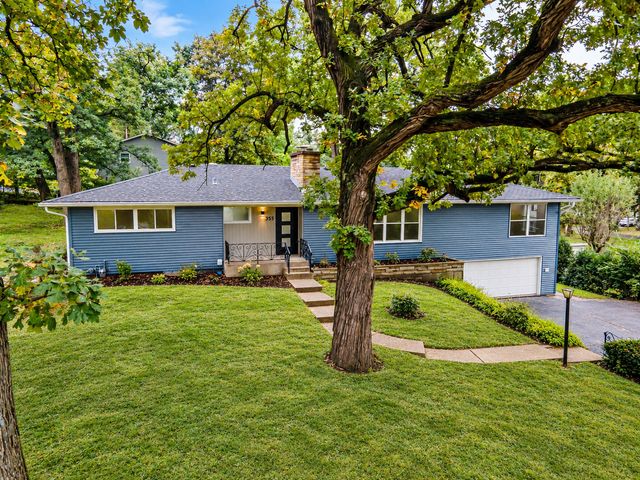 355 Hiawatha Drive, Lake In The Hills, IL 60156