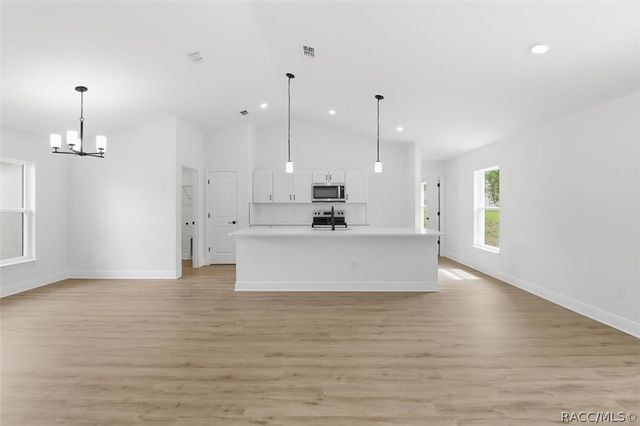 8121 N Tiny Lily Drive, Dunnellon, FL 34434