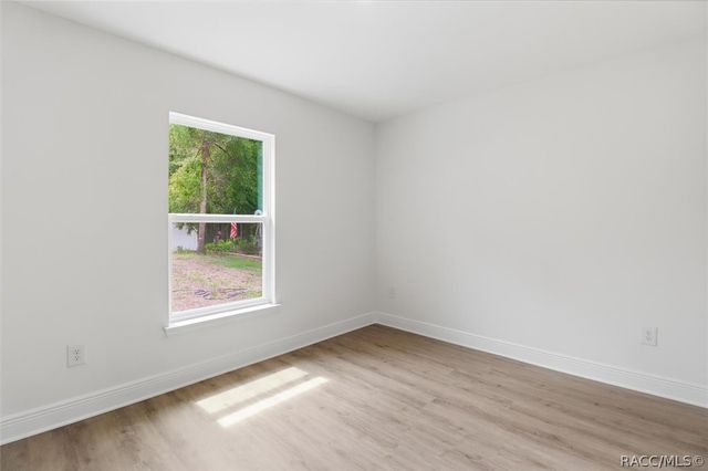 8121 N Tiny Lily Drive, Dunnellon, FL 34434