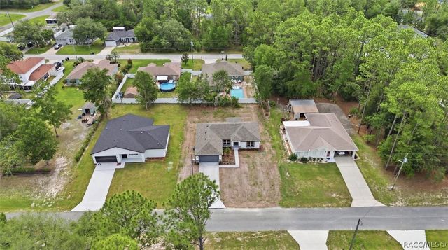 8121 N Tiny Lily Drive, Dunnellon, FL 34434