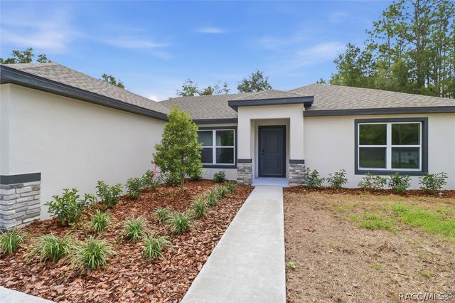 8121 N Tiny Lily Drive, Dunnellon, FL 34434
