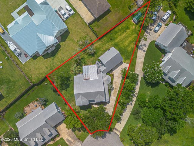 215 Blue Heron Cove, Waveland, MS 39576