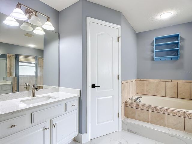 4934 LAZY OAKS WAY, St Cloud, FL 34771