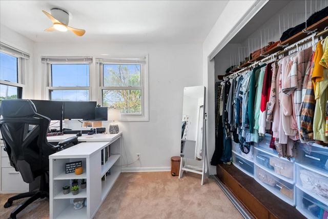 2504 W jarvis Avenue, Chicago, IL 60645