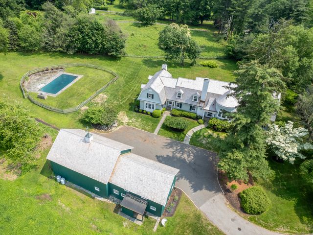 221 Greens Farms Road, Westport, CT 06880