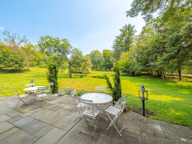 221 Greens Farms Road, Westport, CT 06880