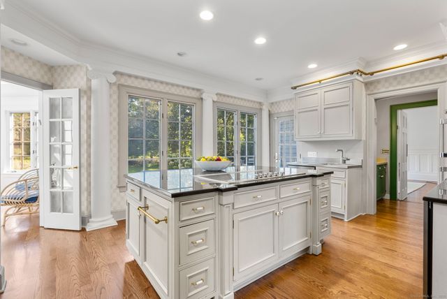 221 Greens Farms Road, Westport, CT 06880