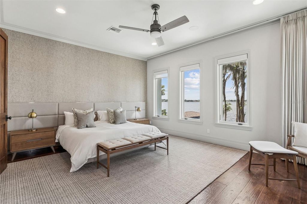 Image 31 of property listing at 9236 BAY POINT DRIVE, Orlando, FL 32819