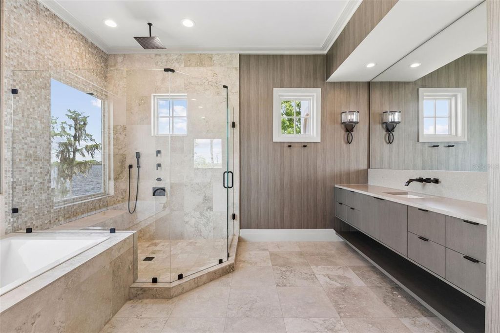 Image 39 of property listing at 9236 BAY POINT DRIVE, Orlando, FL 32819