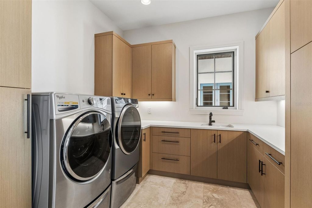 Image 51 of property listing at 9236 BAY POINT DRIVE, Orlando, FL 32819