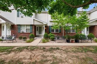 1712 Honeysuckle Drive 3, St Charles, MO 63303