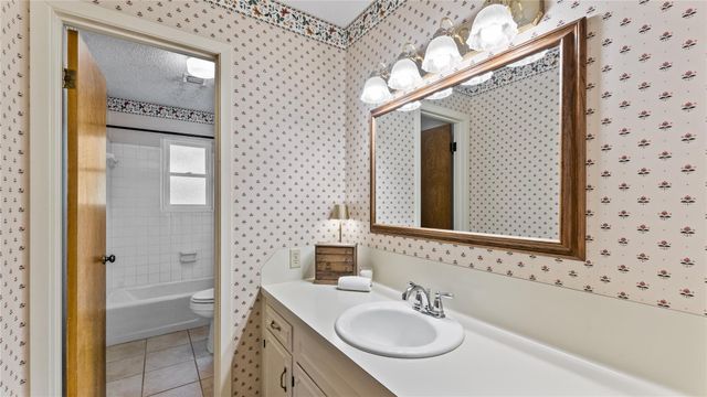 208 Magnolia Way, Huntsville, TX 77320