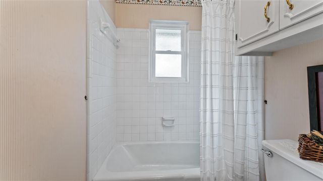 208 Magnolia Way, Huntsville, TX 77320