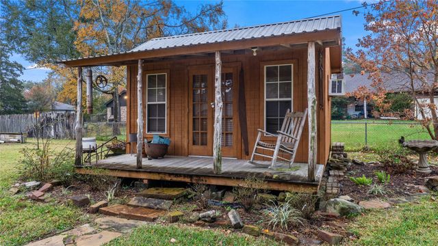 208 Magnolia Way, Huntsville, TX 77320