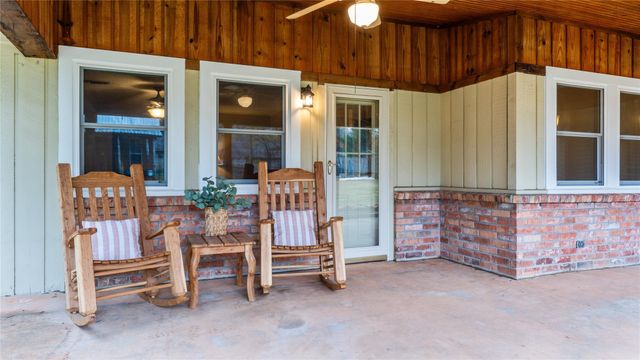 208 Magnolia Way, Huntsville, TX 77320