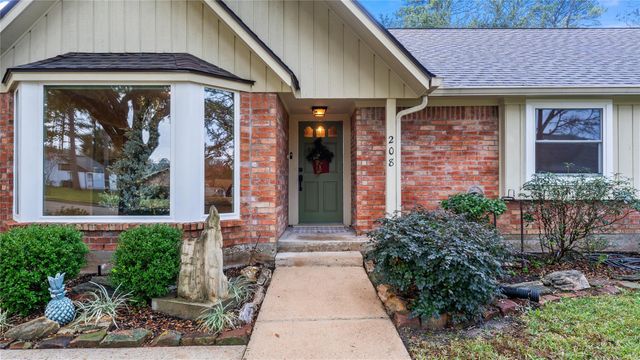 208 Magnolia Way, Huntsville, TX 77320