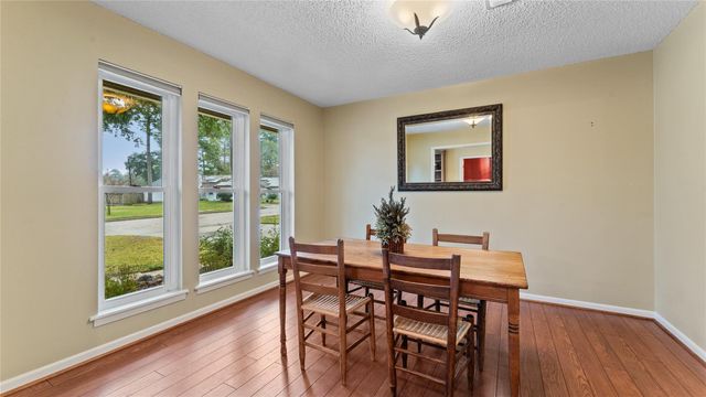 208 Magnolia Way, Huntsville, TX 77320