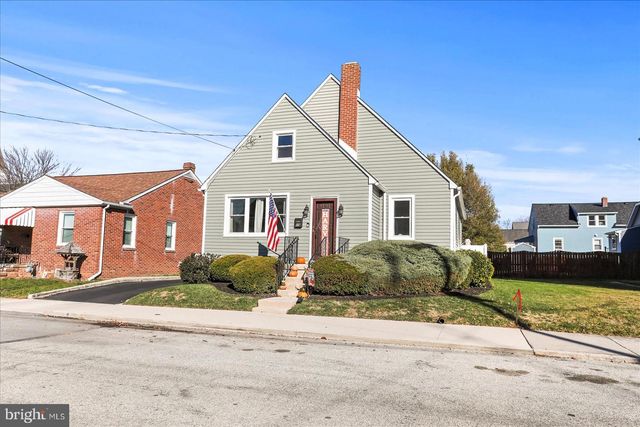 19 S 4TH ST, Mcsherrystown, PA 17344