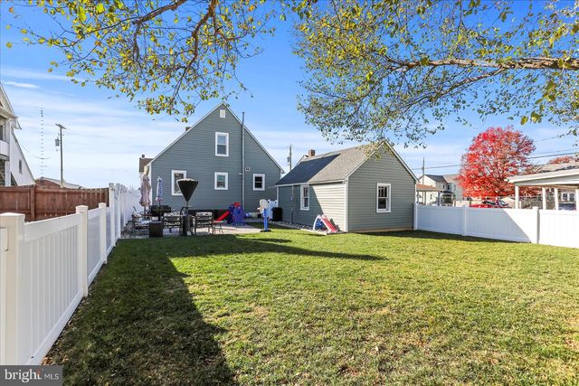 19 S 4TH ST, Mcsherrystown, PA 17344