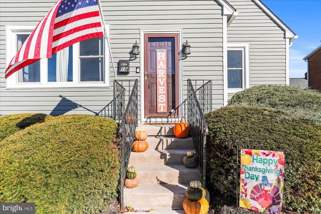 19 S 4TH ST, Mcsherrystown, PA 17344