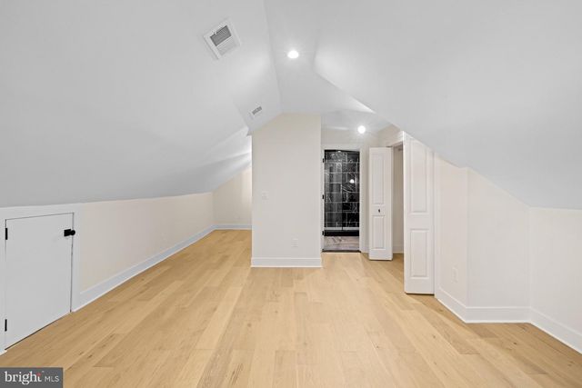 713 CROISSANT PL SE, Washington, DC 20019