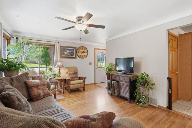 2686 Victoria Street N, Roseville, MN 55113