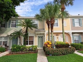 8123 SAN CARLOS CIR 8123, Tamarac, FL 33321