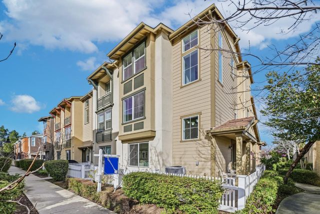 238 Peppermint Tree Terrace 5, Sunnyvale, CA 94086