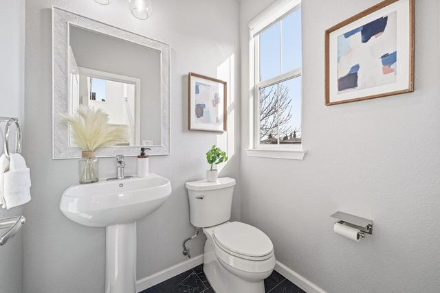 238 Peppermint Tree Terrace 5, Sunnyvale, CA 94086