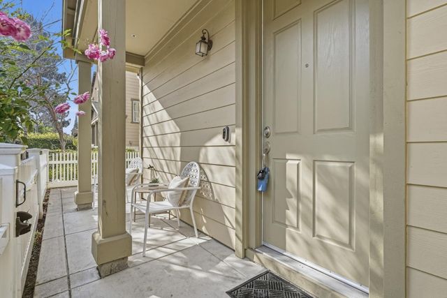 238 Peppermint Tree Terrace 5, Sunnyvale, CA 94086