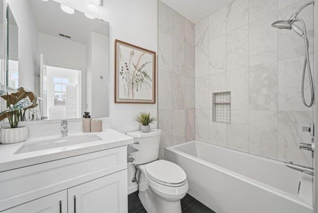 238 Peppermint Tree Terrace 5, Sunnyvale, CA 94086